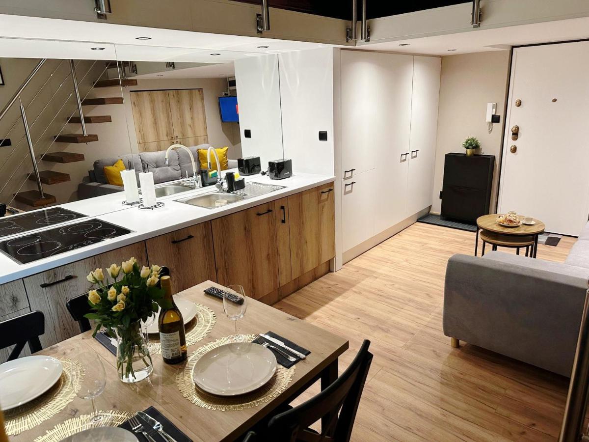Apartment Plac Nowy 8 *